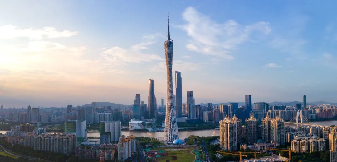 解放日报 | 上海建工:七十载初心如磐,新时代奋斗追梦